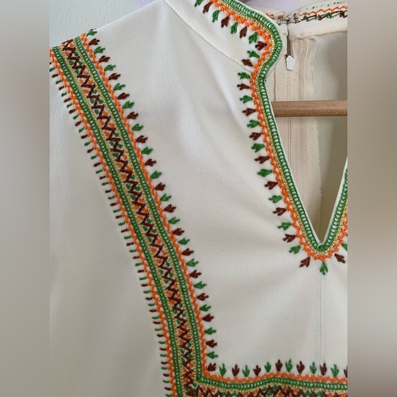 Vintage Tops - 70s Indian Boho Style Blouse